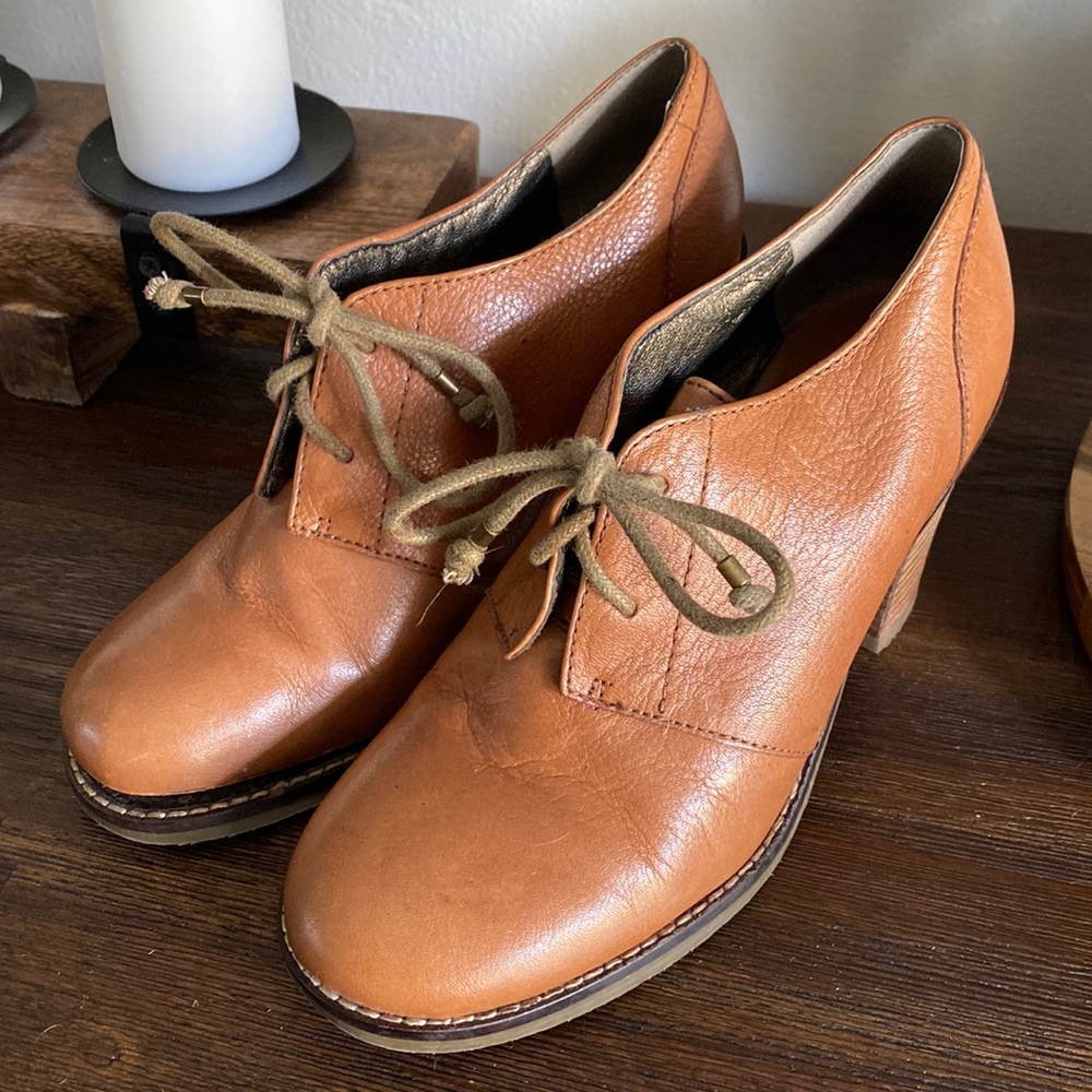 Tan Block Heel Oxford Bootie